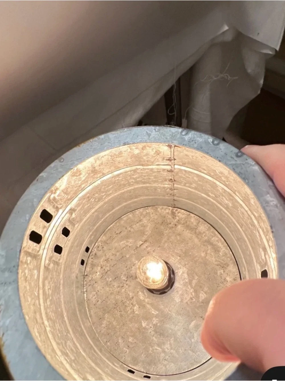 SCENTSY PORTLAND LIGHTHOUSE WARMER – RETIRED – WITH ORIGINAL BOX